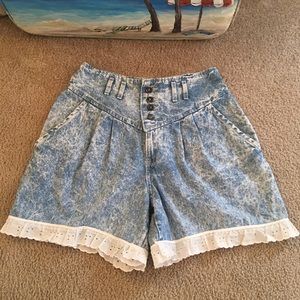 CHIC SCHOONERS DENIM SHORTS SZ 3 PETITE VINTAGE